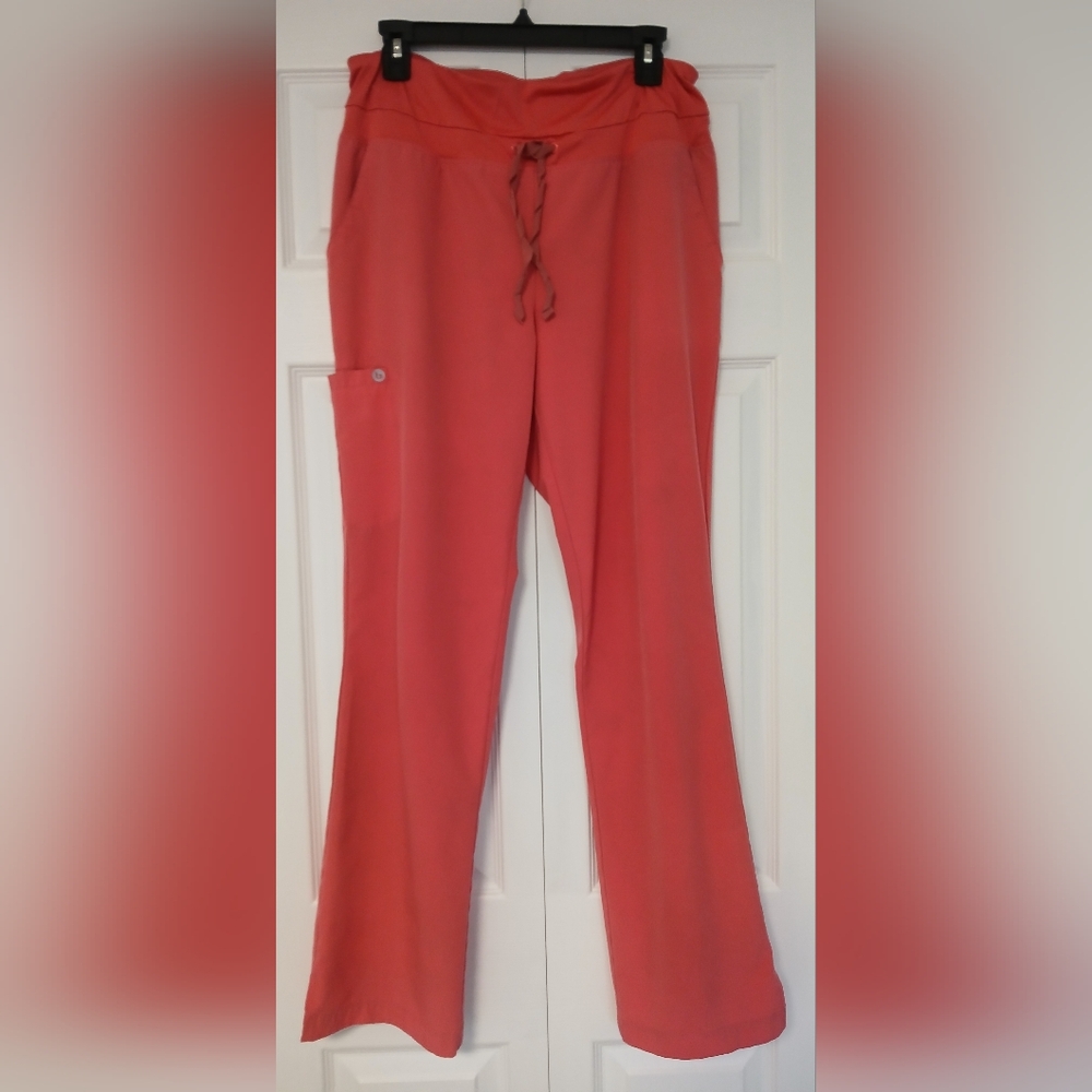 Barco One Women's Size M Multicolor Scrub Top and Coral Pants Set - Picture 5 of 17
